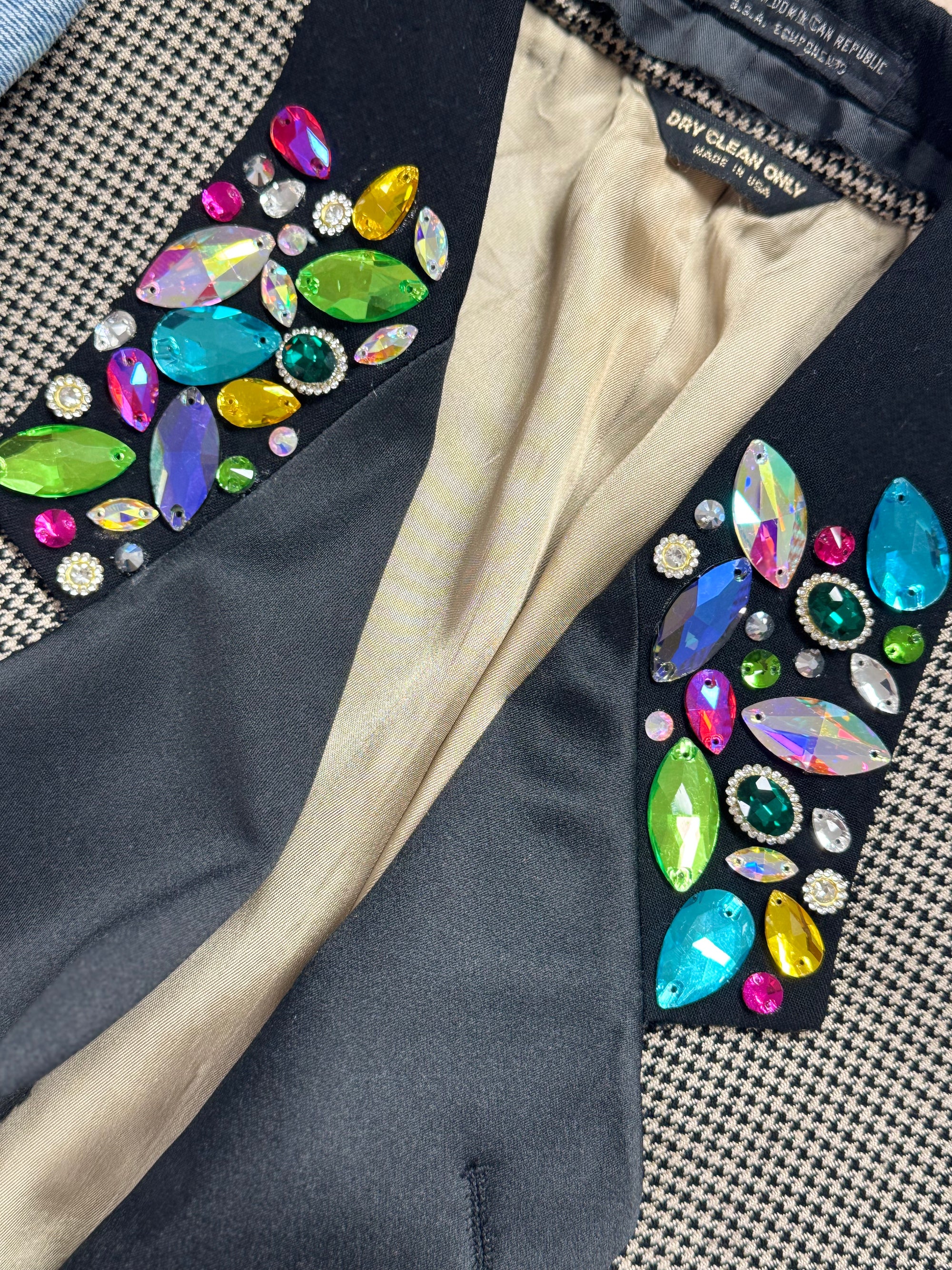Thrift & Flip: Create Clothes That Feel Like You
